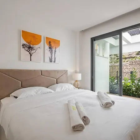 Apartment Vivi Homes - Levi Pool, Garden, Gym & *